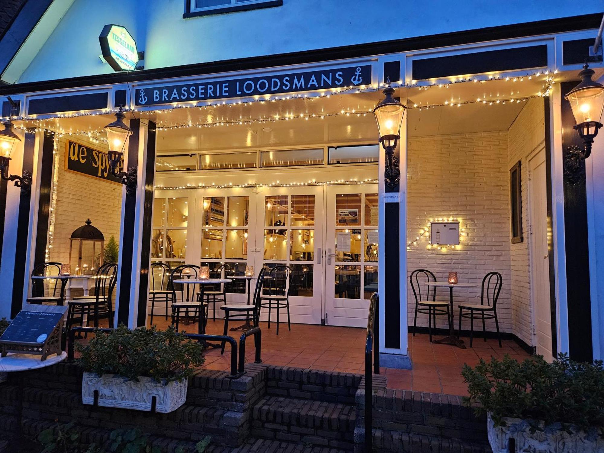 Hotel-Restaurant Loodsmans Welvaren Bv Den Hoorn  Kültér fotó