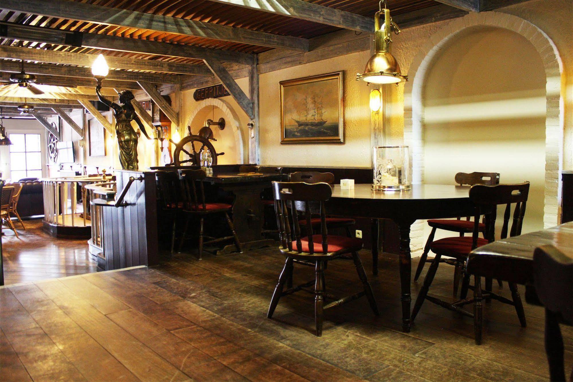Hotel-Restaurant Loodsmans Welvaren Bv Den Hoorn  Kültér fotó